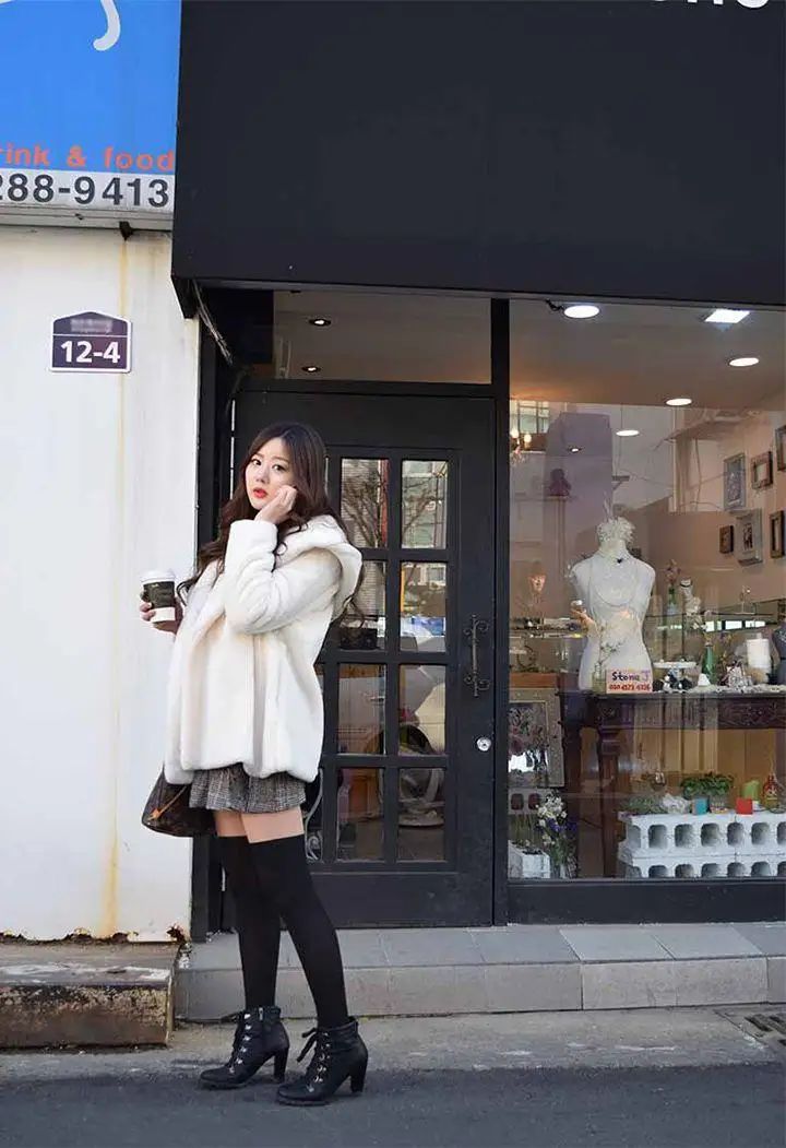 意外的邂逅[真人漫画]第1话-大街约炮日