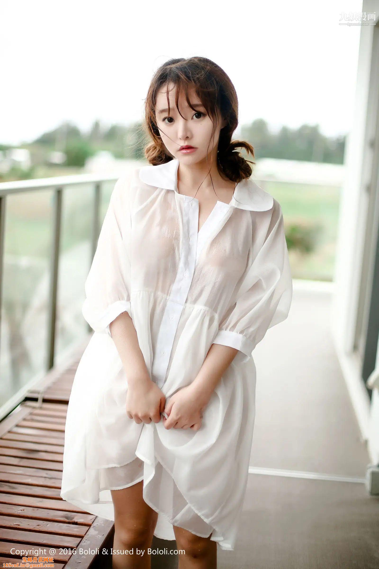 性感写真[真人集]巨乳蜜桃比基尼，丁字裤的诱惑，寒赐浴华清池，温泉水滑洗凝脂！