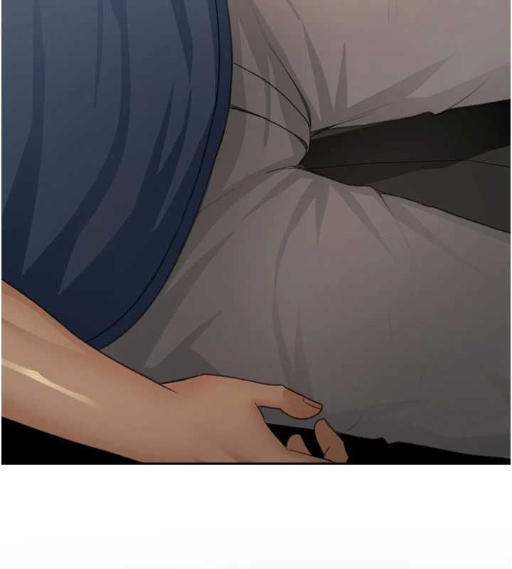 顶加套房的春天第14話-餐桌下調情