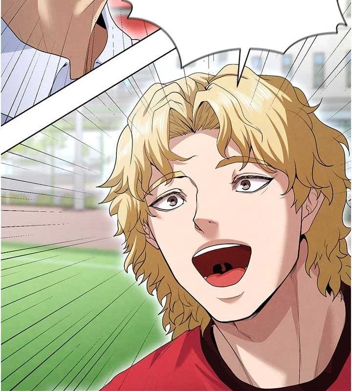 足球型男脱单指南第10话-厕所内练等