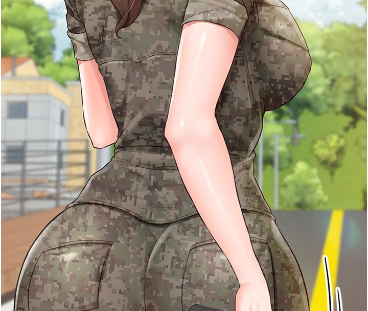 报告女班长:一根突起第1话-女军部队唯一的男兵