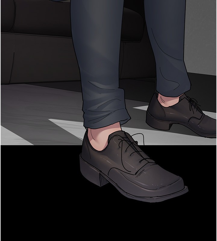 夜间诊疗室第111話-自己戴上項圈的母狗