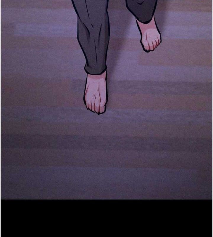 选手村:母猪调教第40話-同時插入兩個洞…