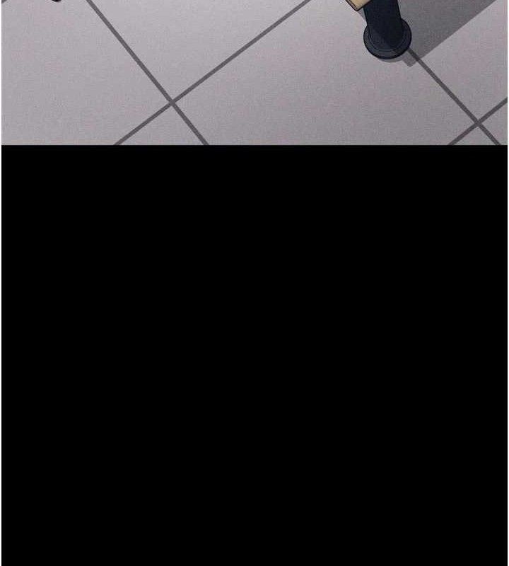 选手村:母猪调教第40話-同時插入兩個洞…