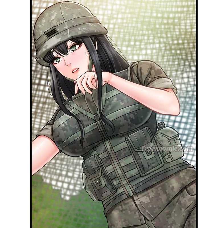 報告女班長:一根突起第27話-刺激的戰術訓練開始