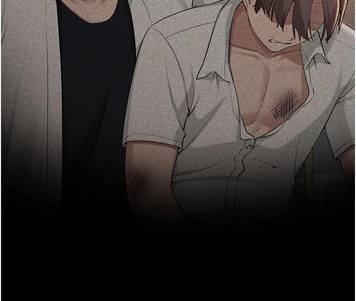 校園成人禮第57話-躲在男廁親密接觸